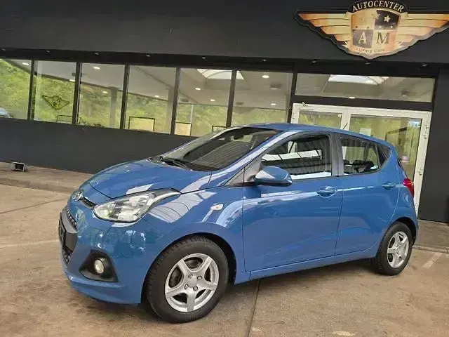 Gebraucht Hyundai i10 Trend 170 PS (125 kW) 2016 Blau Kleinwagen
