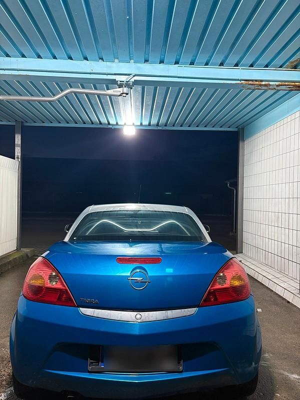 Gebraucht Opel Tigra 66 PS (48 kW) 2004 Blau Cabrio