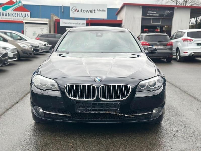 Schwarz Gebraucht 2013 BMW 520 Limousine | 9.990 € (Fairer Preis) - Bild 1/4