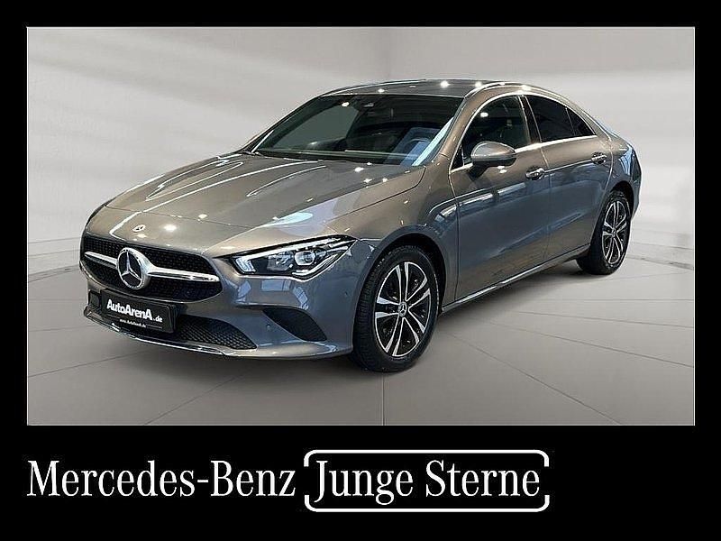 Metalliclack mountaingrau Gebraucht 2023 Mercedes CLA180 Progressive Limousine | 25.810 € (Guter Preis) - Bild 1/4