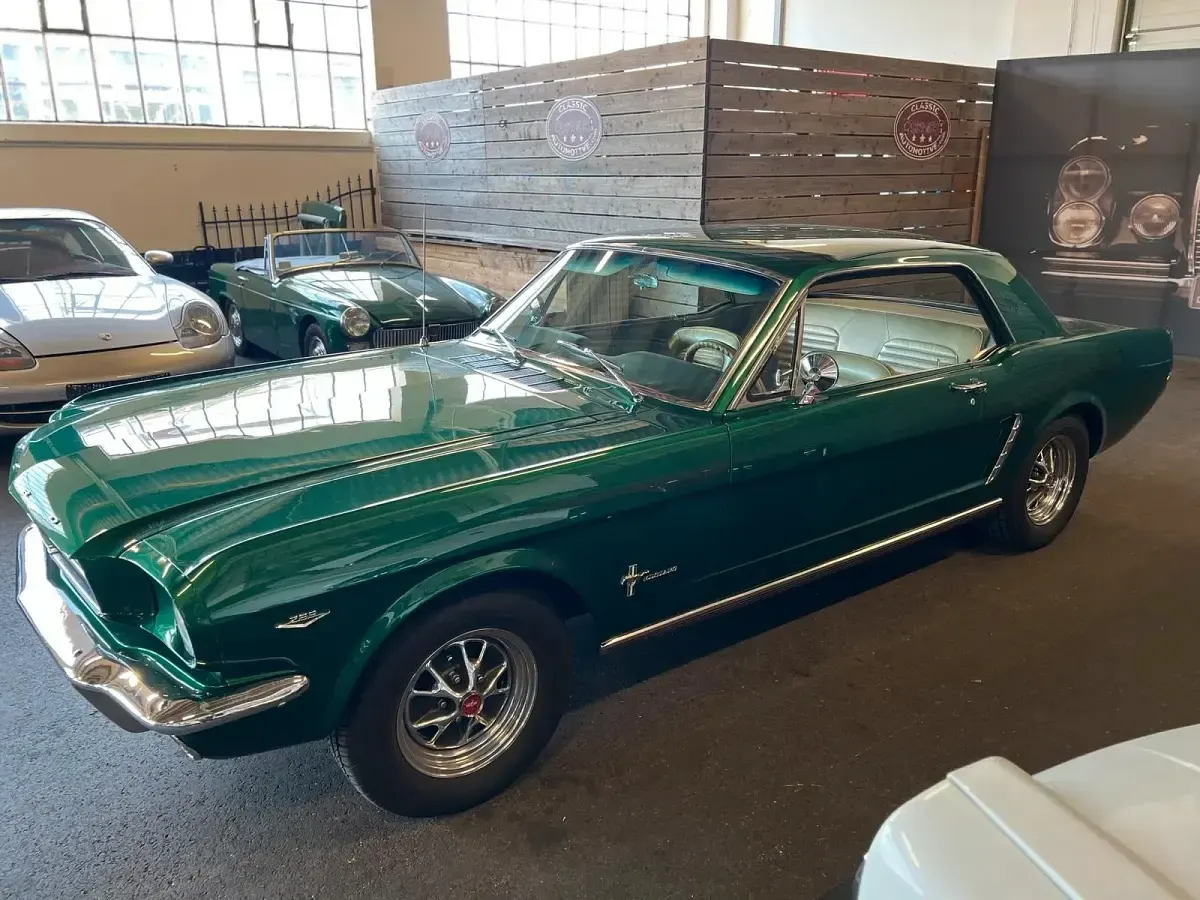 Gebraucht Ford V8 1965 Grün Coupé