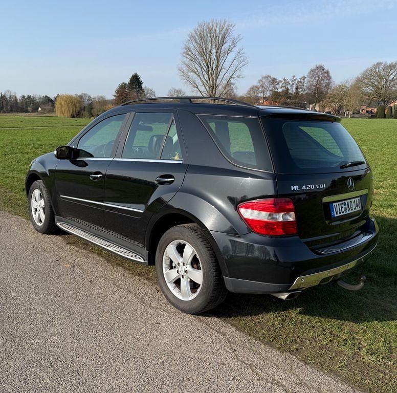 Gebraucht Mercedes ML420 306 PS (225 kW) 2007 Schwarz SUV