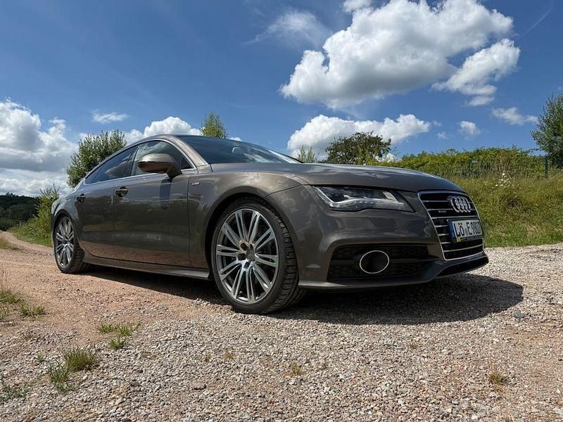 Grau Gebraucht 2011 Audi A7 S-Line Kleinwagen | 20.500 € (Fairer Preis) - Bild 1/4