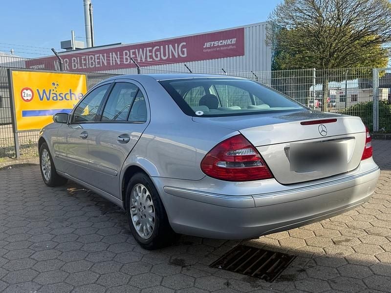 Occasion Mercedes E240 170 ch (125 kW) 2002 Argent Berline