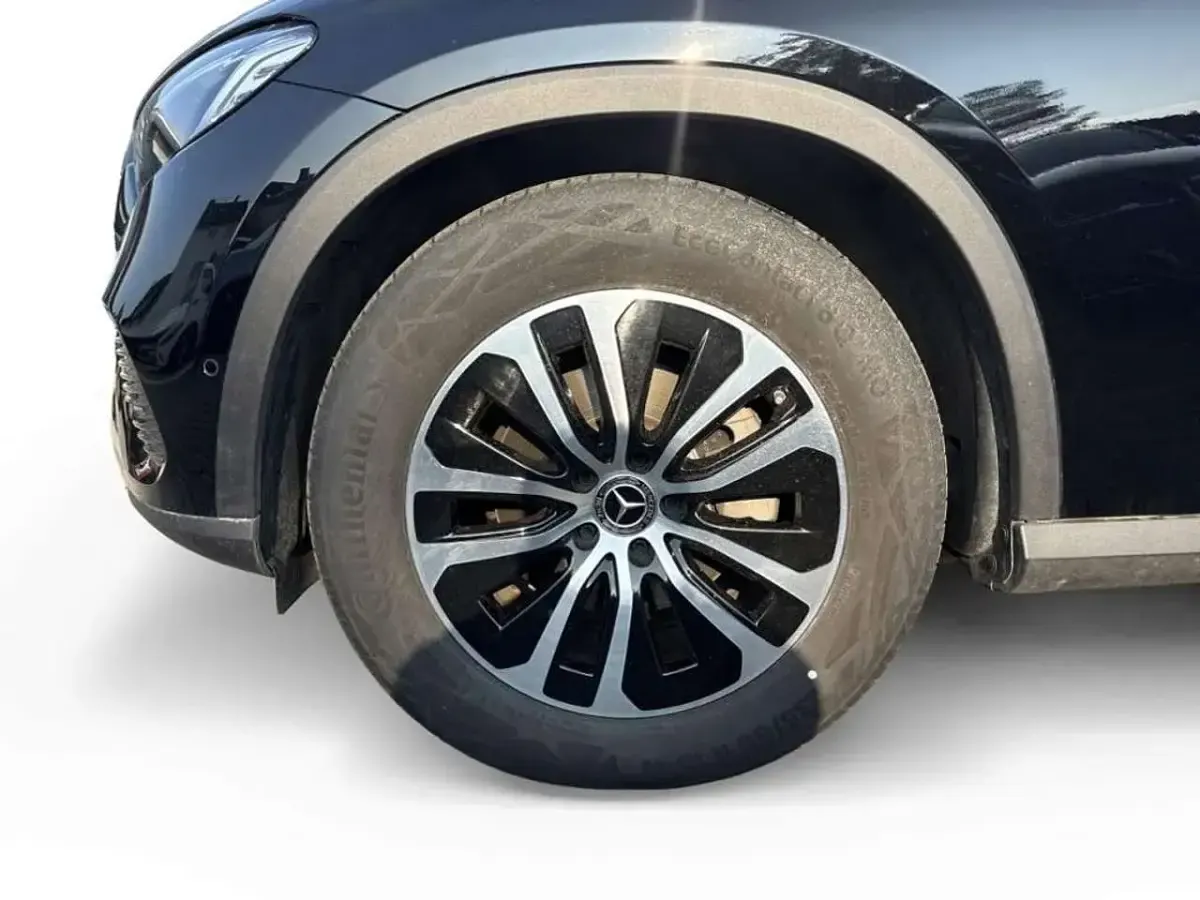 Gebraucht Mercedes GLC200 163 PS (119 kW) 2025 Unilack schwarz SUV
