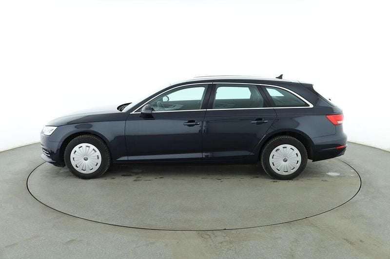 Second-hand Audi A4 Sport 150 CP (110 kW) 2017 Albastru Break