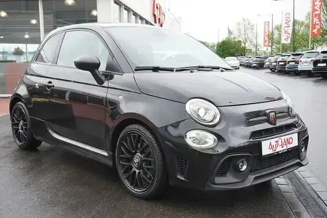 Gebraucht Abarth 595 165 PS (121 kW) 2023 Schwarz Limousine