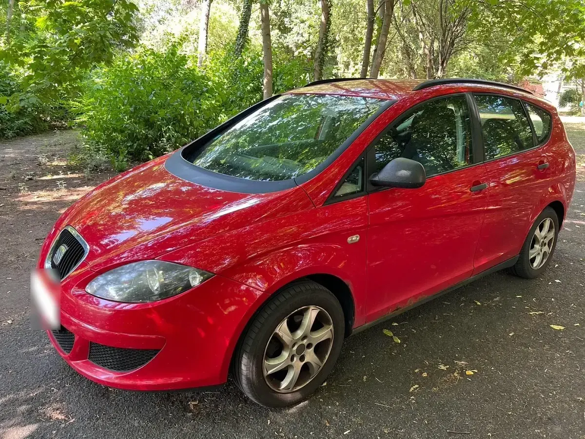 Gebraucht Seat Altea XL 105 PS (77 kW) 2008 Rot Van / Kleinbus