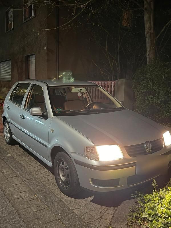 Brugt VW Polo 75 HK (55 kW) 2001 Sølv Hatchback