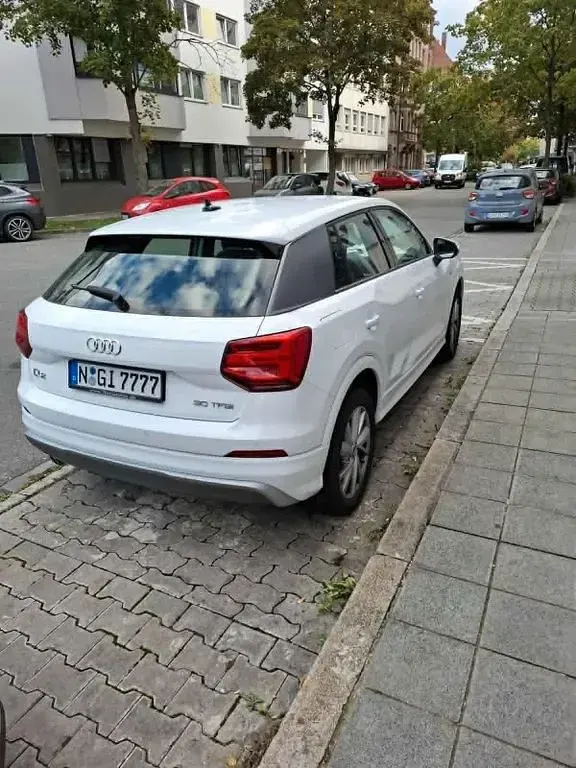 Gebraucht Audi Q2 Sport 150 PS (110 kW) 2019 Weiß SUV