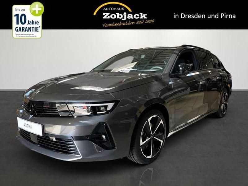 Vulkan grau (metallic) Gebraucht 2024 Opel Astra GS Line Kombi | 24.290 € (Fairer Preis) - Bild 1/3
