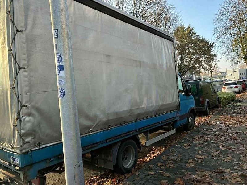 Gebraucht Iveco Daily 204 PS (150 kW) 2014 Van