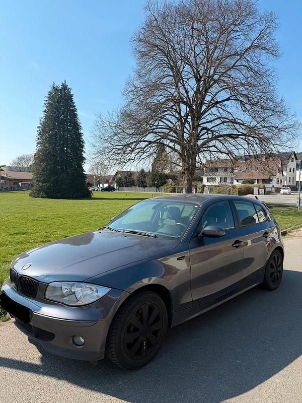 Gebraucht BMW 118 125 PS (91 kW) 2005 Grau Kleinwagen