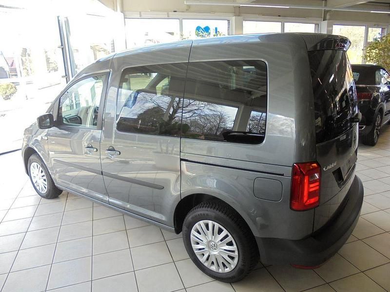 Gebraucht VW Caddy Trendline 102 PS (75 kW) 2020 Grau Van / Kleinbus