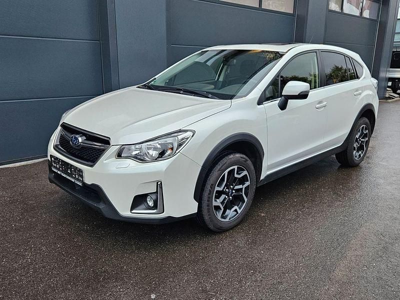 Weiß Gebraucht 2016 Subaru XV Exclusive+ SUV | 9.450 € (Guter Preis) - Bild 1/4