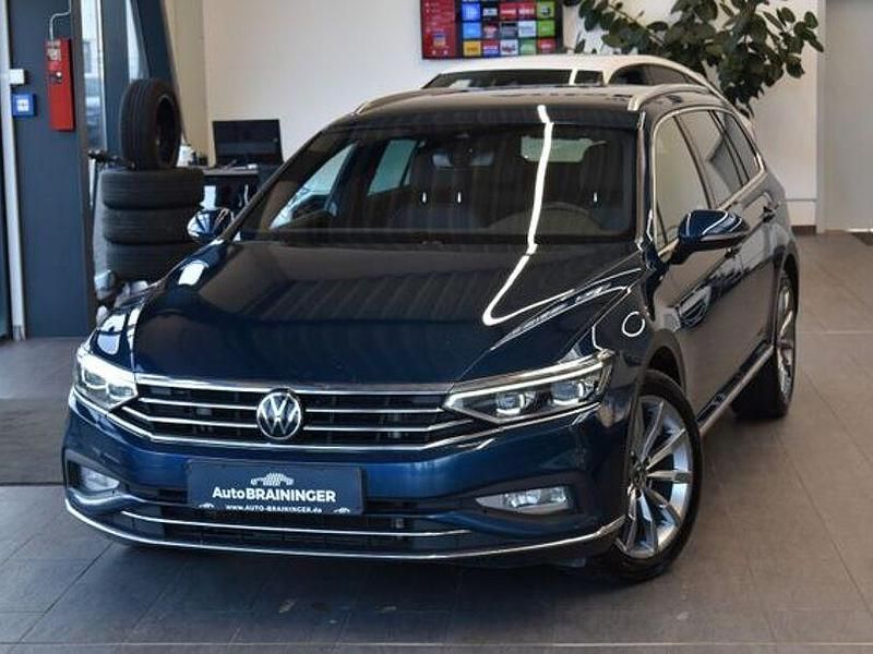 Gebraucht VW Passat Elegance 200 PS (147 kW) 2022 Blau Kombi