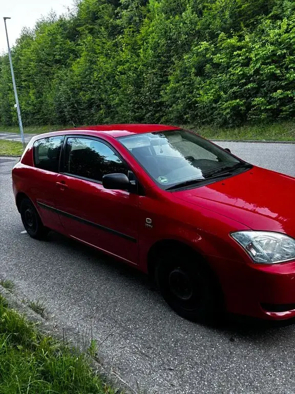 Gebraucht Toyota Corolla 97 PS (71 kW) 2003 Rot Limousine