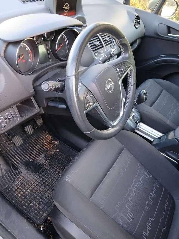 Gebraucht Opel Meriva Edition 140 PS (102 kW) 2014 Braun Van / Kleinbus