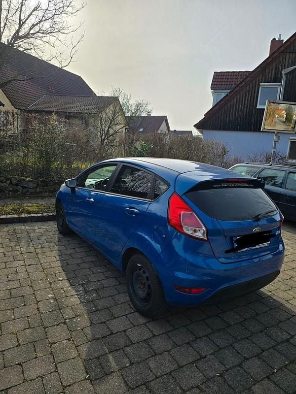 Gebraucht Ford Fiesta SYNC Edition 82 PS (60 kW) 2013 Blau Kleinwagen