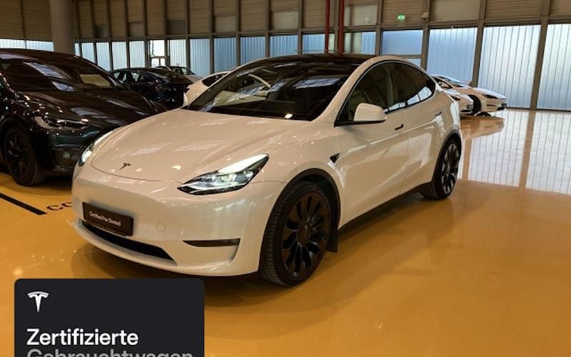 Weiß Gebraucht 2022 Tesla Model Y Performance SUV | 39.900 € (Fairer Preis) - Bild 1/4