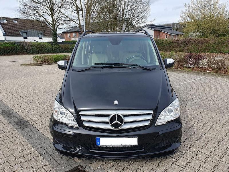 Gebraucht Mercedes Viano 224 PS (164 kW) 2010 Schwarz Van / Kleinbus