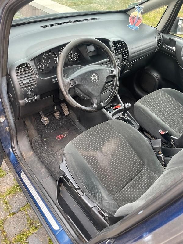 Gebraucht Opel Zafira 2003 Blau Van / Kleinbus
