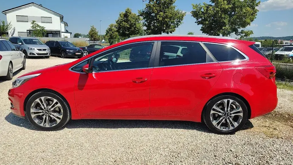 Gebraucht Kia Ceed Sportswagon 135 PS (99 kW) 2014 Rot Kombi