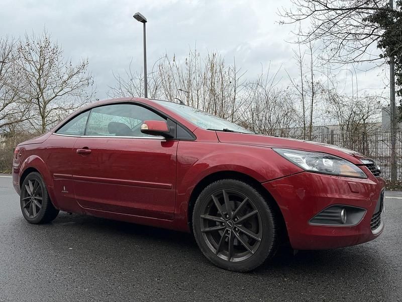 Gebraucht Ford Focus 145 PS (106 kW) 2008 Rot Cabrio