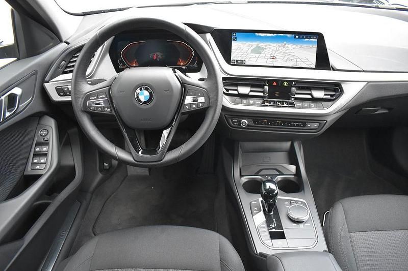 Gebraucht BMW 118 Advantage 150 PS (110 kW) 2021 Schwarz Kleinwagen