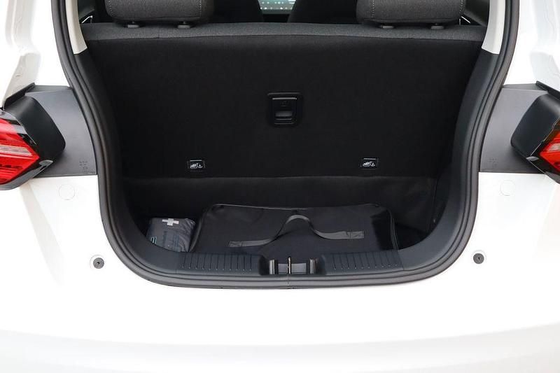 Gebraucht Leapmotor T03 69 kW (95 PS) 2025 Weiß Kleinwagen