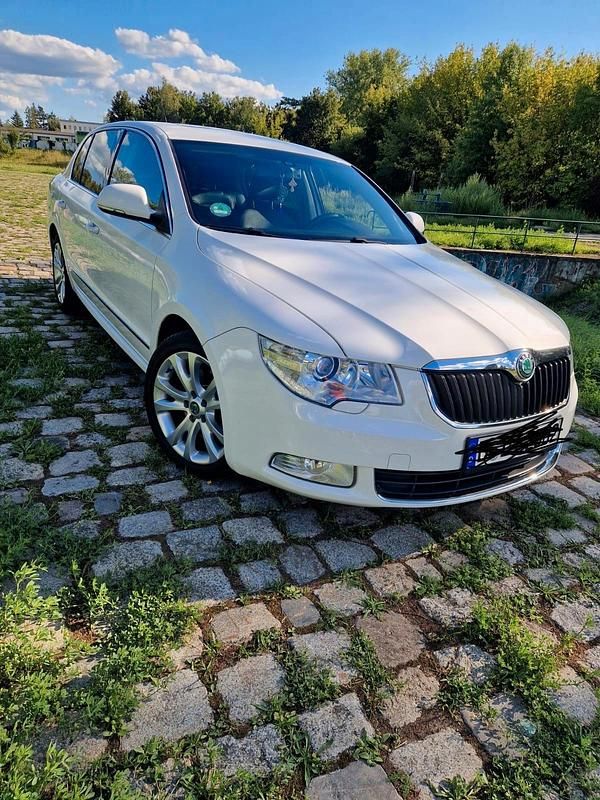 Gebraucht Skoda Superb 170 PS (125 kW) 2008 Weiß Limousine