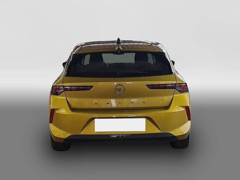 Gebraucht Opel Astra Enjoy 110 PS (80 kW) 2023 Gelb Limousine