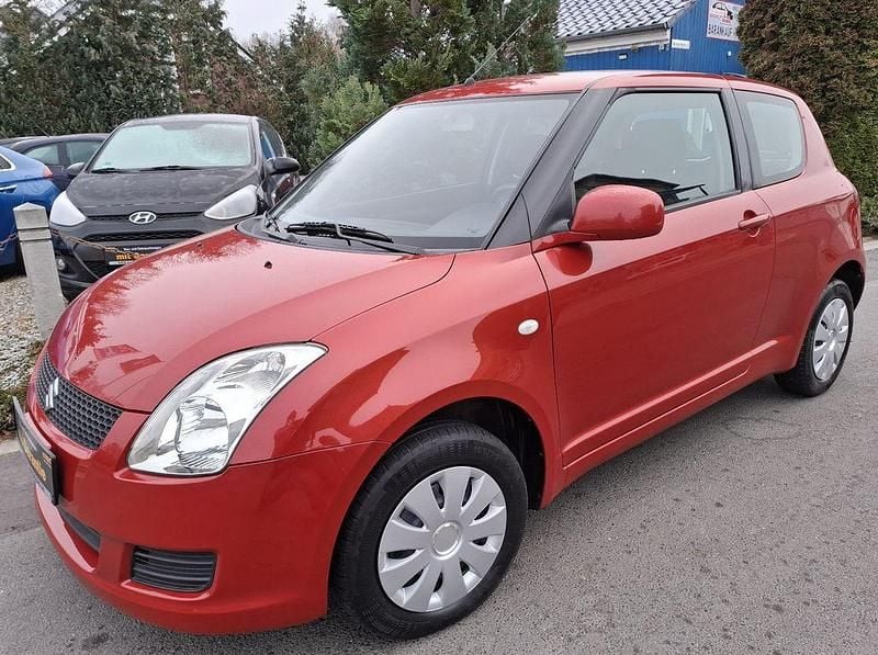 Rot Gebraucht 2009 Suzuki Swift Comfort Kleinwagen | 4.650 € (Etwas zu teuer) - Bild 1/4