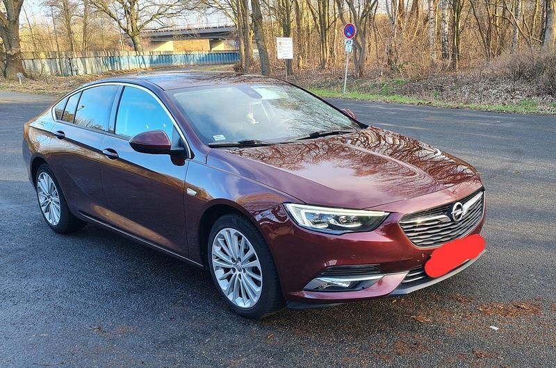 Andere außenfarben Gebraucht 2017 Opel Insignia Dynamic Limousine | 11.499 € (Teuer) - Bild 1/4