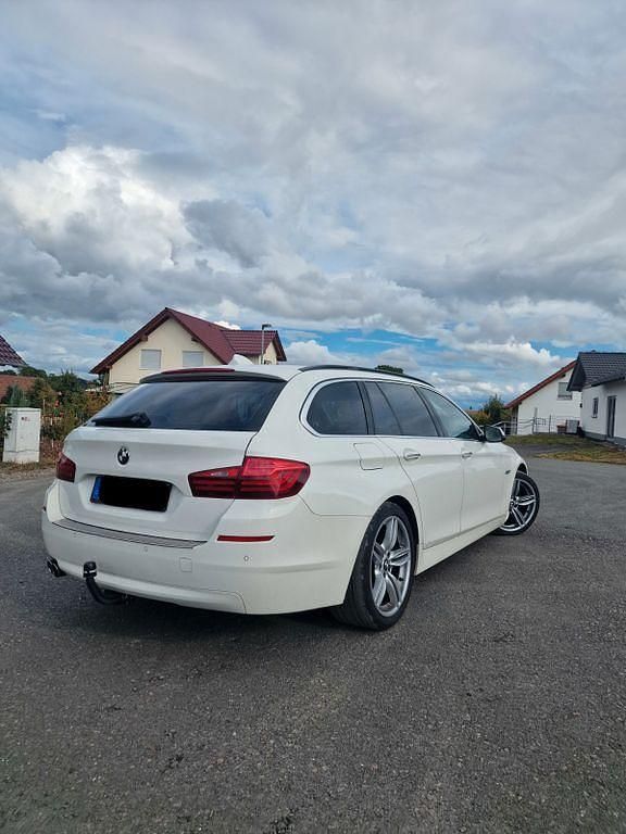 Gebraucht BMW 530 Luxury Line 258 PS (189 kW) 2015 Weiß Kombi