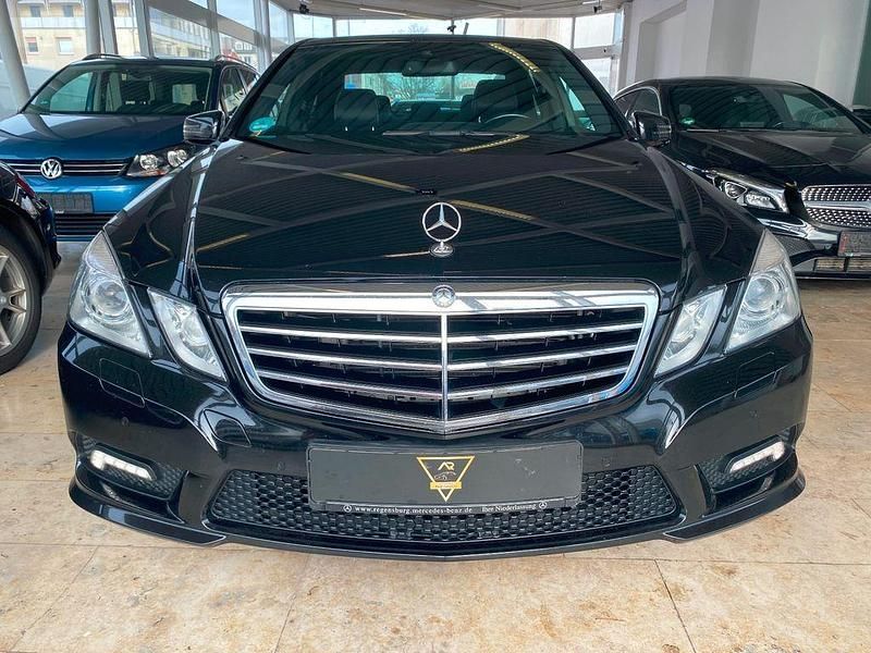 Gebraucht Mercedes E300 AMG line 231 PS (169 kW) 2011 Schwarz Limousine