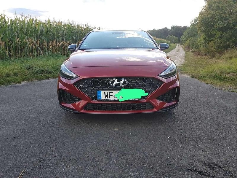 Rot Gebraucht 2020 Hyundai i30 N Line Kombi | 16.400 € (Guter Preis) - Bild 1/4