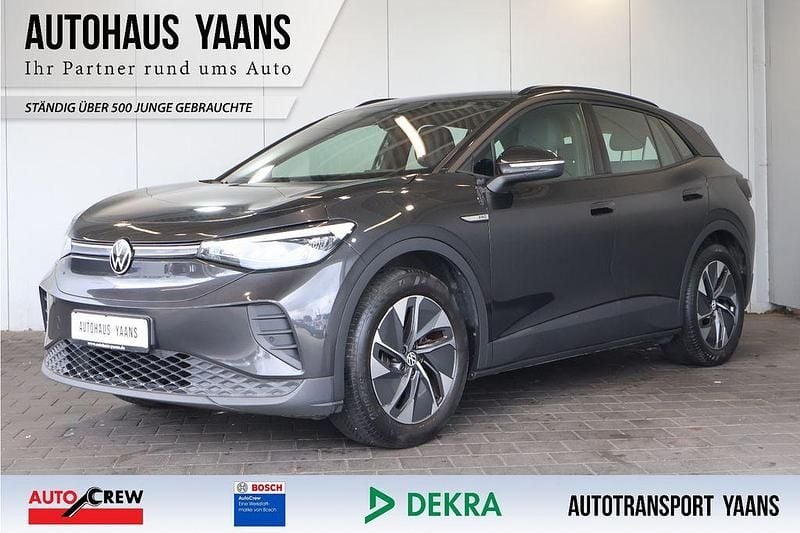 Grau Gebraucht 2022 VW ID.4 Pro Performance SUV | 24.289 € (Superpreis) - Bild 1/4