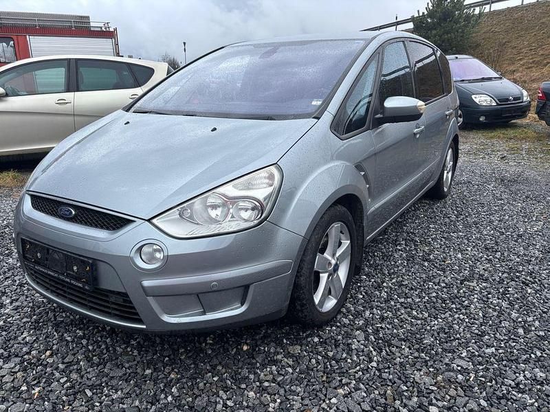 Gebraucht Ford S-MAX Titanium 140 PS (102 kW) 2008 Grau Van / Kleinbus