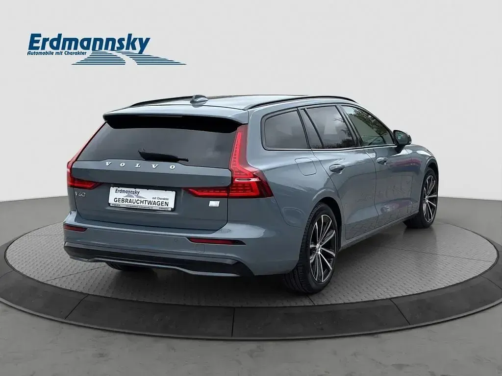 Gebraucht Volvo V60 Plus 398 PS (292 kW) 2022 Thunder grey (grau) Kombi
