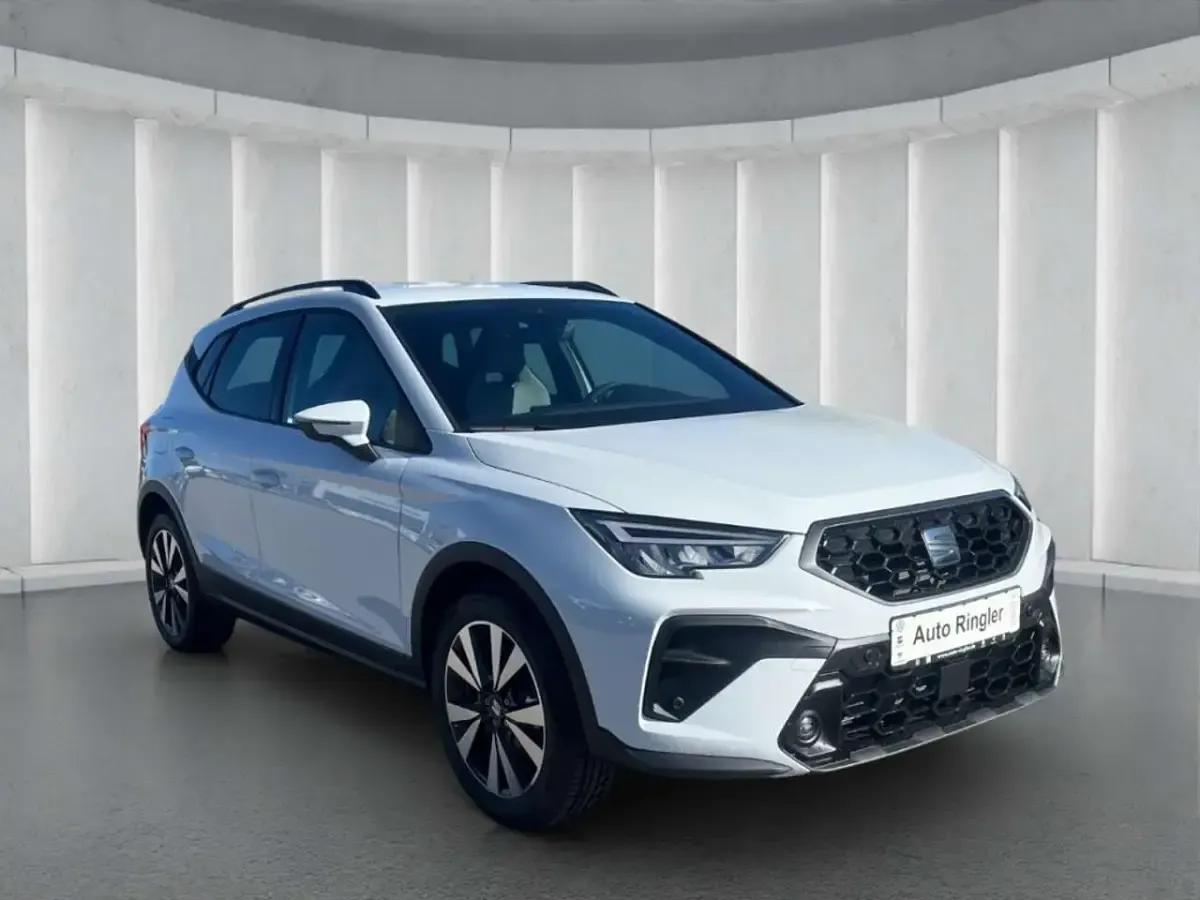 Neu Seat Arona FR 150 PS (110 kW) 2026 Weiss SUV