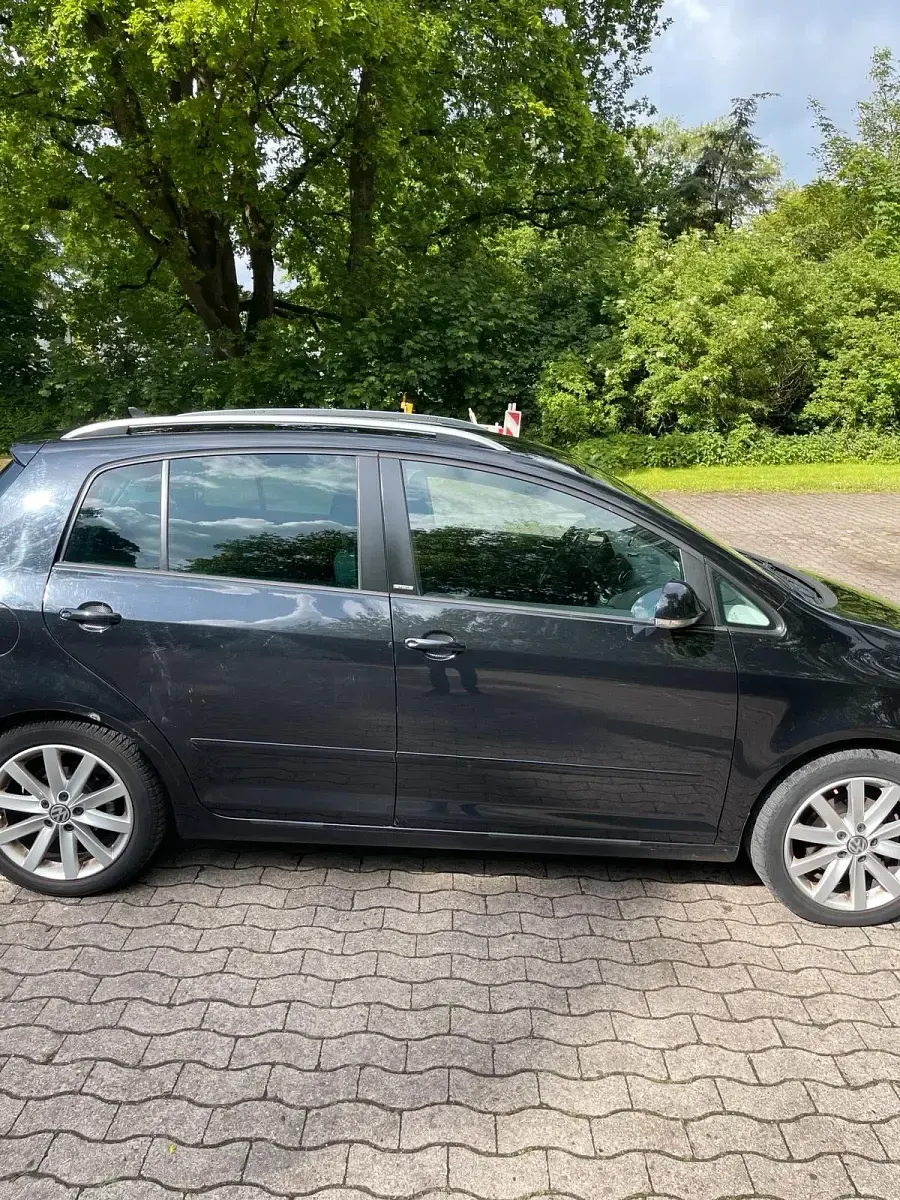 Gebraucht VW Golf Plus Style 140 PS (102 kW) 2011 Schwarz Van / Kleinbus