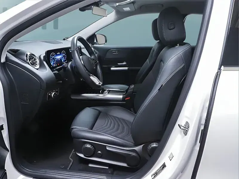 Gebraucht Mercedes EQA250 139 kW (190 PS) 2025 Weiß SUV