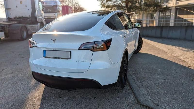 Gebraucht Tesla Model Y Long Range AWD 378 kW (514 PS) 2021 Weiß SUV