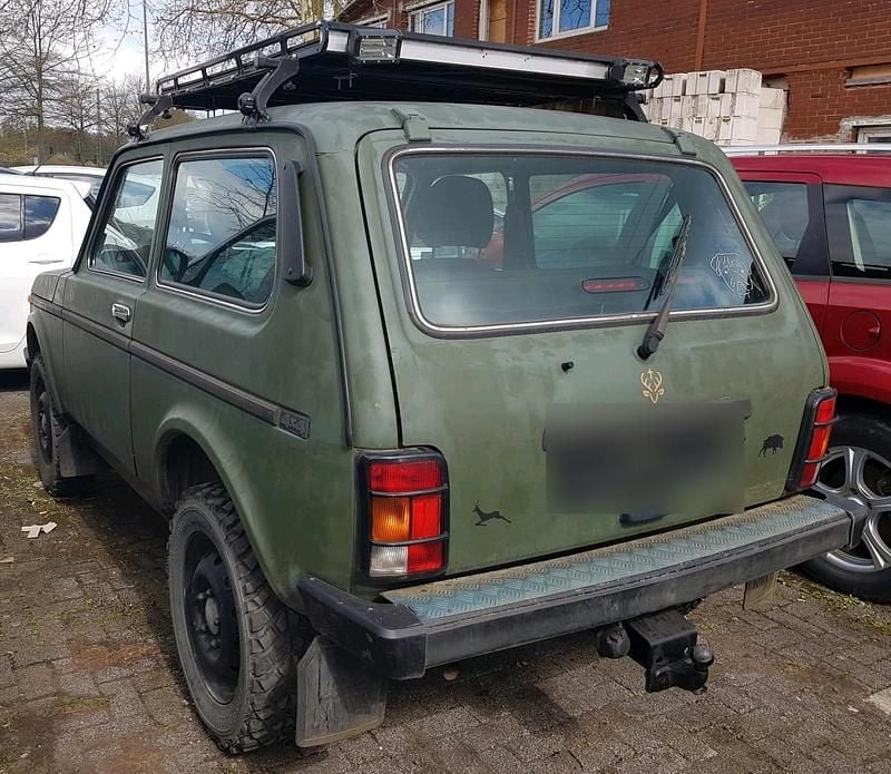 Gebraucht Lada niva 82 PS (60 kW) 2009 SUV