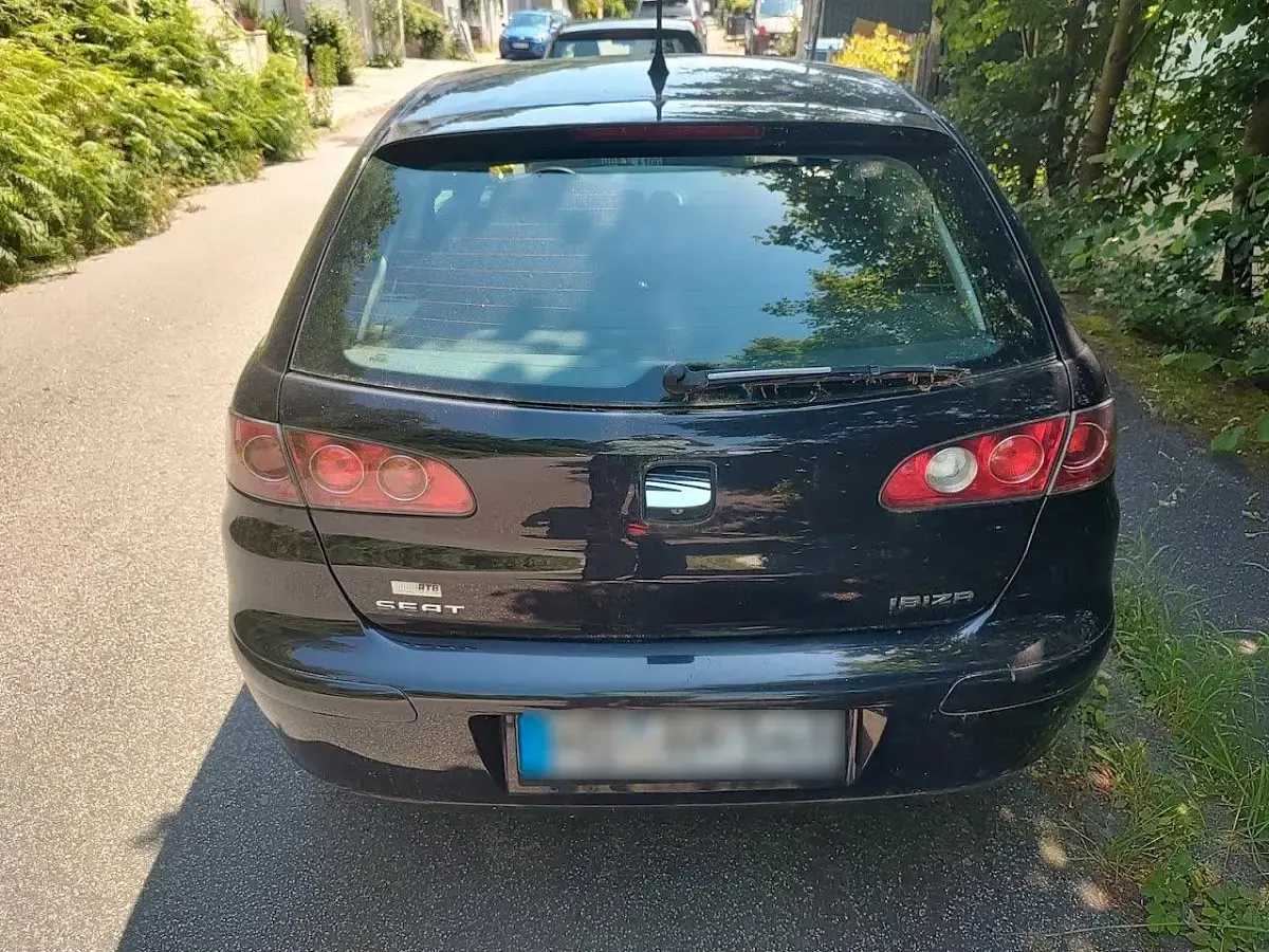 Gebraucht Seat Ibiza 75 PS (55 kW) 2005 Schwarz Kleinwagen