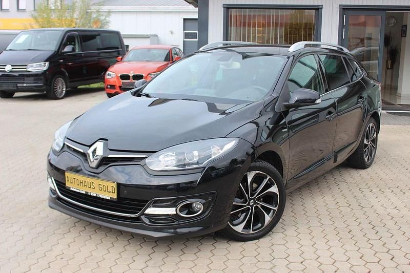 Schwarz Gebraucht 2015 Renault Mégane III Bose Edition Limousine | 6.499 € (Fairer Preis) - Bild 1/4