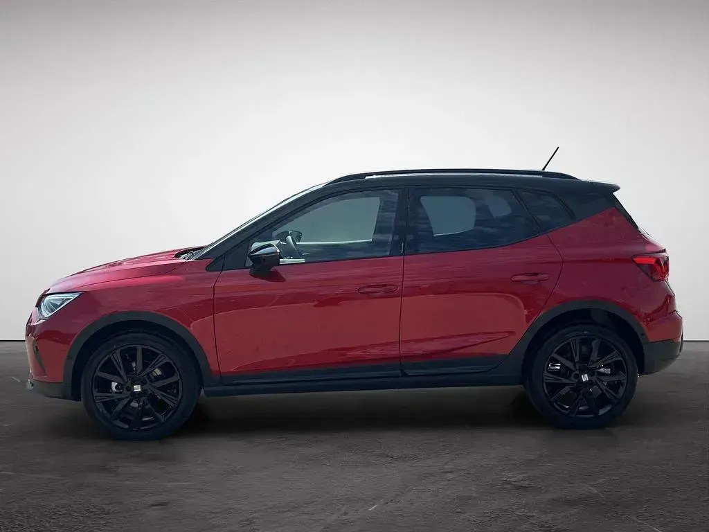 Neu Seat Arona Black Edition 116 PS (85 kW) 2026 Rot (desire rot metallic / midnight) SUV
