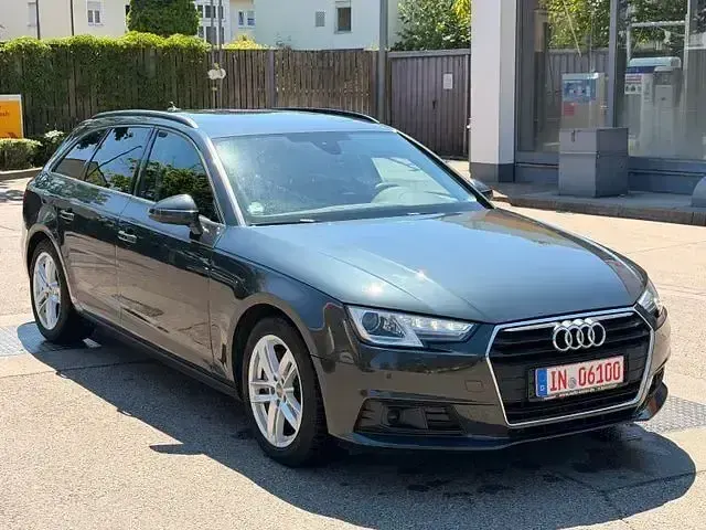 Gebraucht Audi A4 Basis 190 PS (139 kW) 2018 Grau Kombi