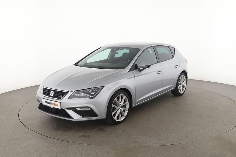 Grau Gebraucht 2019 Seat Leon FR Limousine | 16.390 € (Guter Preis) - Bild 1/3